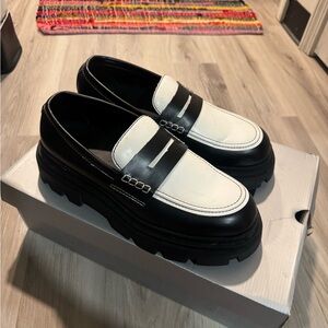 Zara Black and White Men's Slip-On Loafers